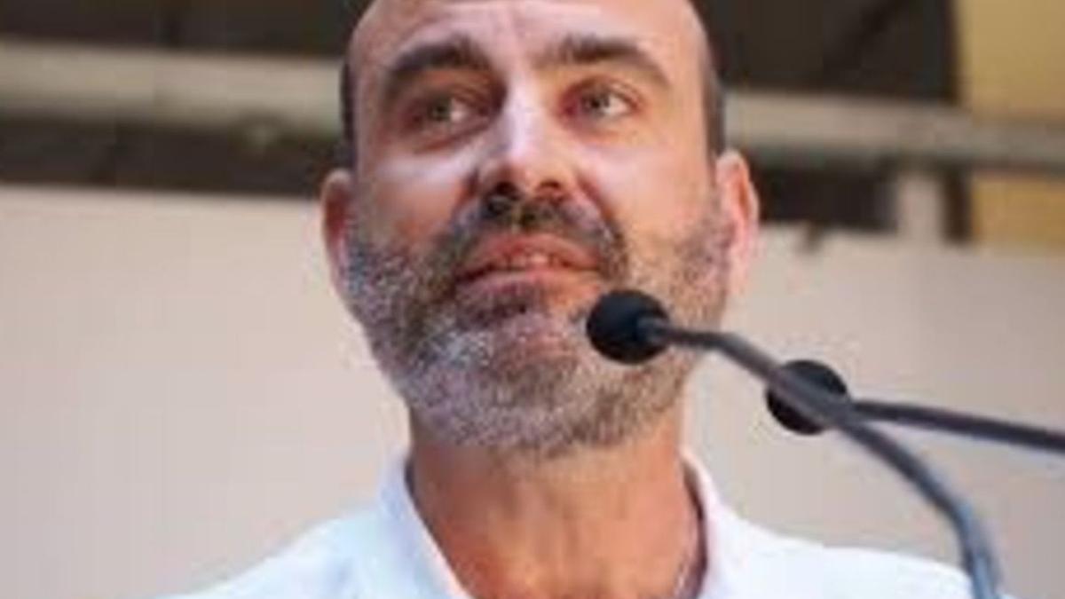 Ernesto Pérez Zúñiga.