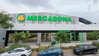 Mercadona abre en Carmona un nuevo supermercado con zona de descanso, 112 plazas de aparcamiento y 48 empleados