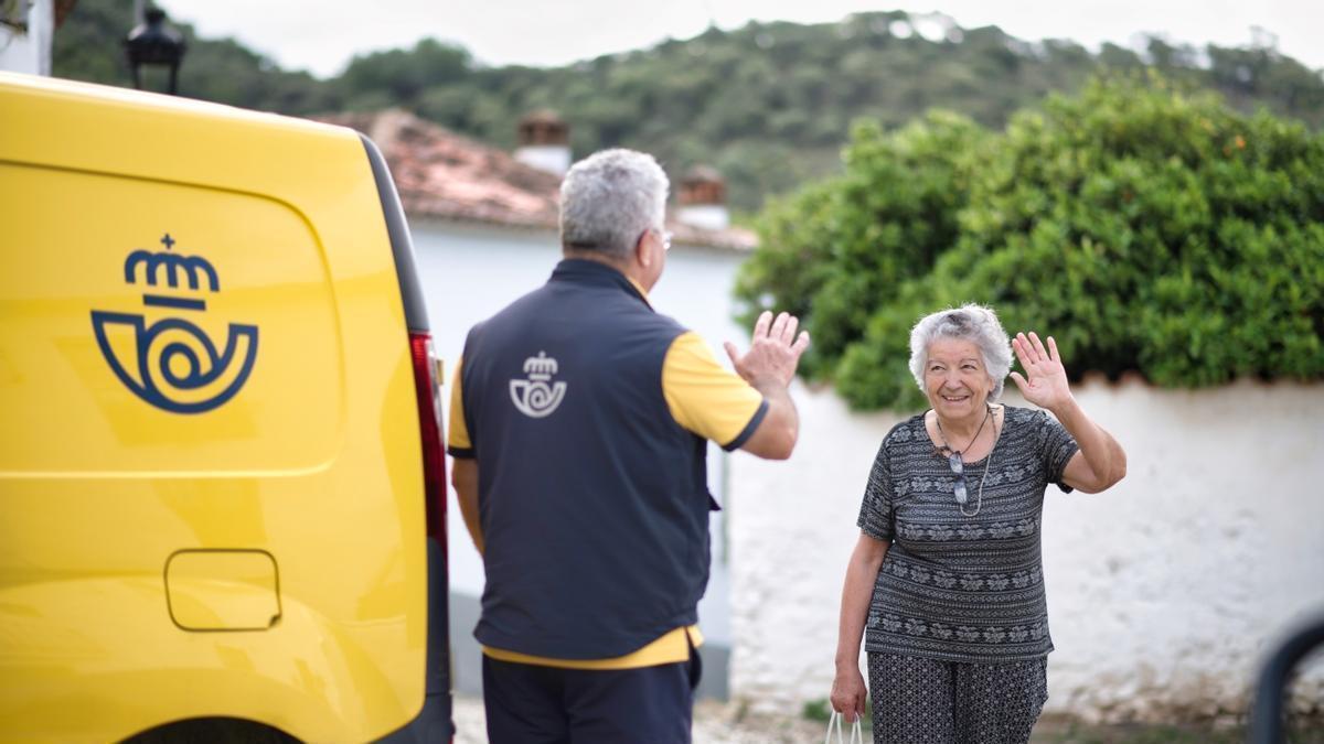 Llega a Mallorca el servicio de "Correos Cash".