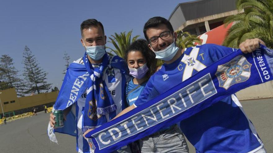 Ambiente durante el derbi en el Estadio de Gran Canaria