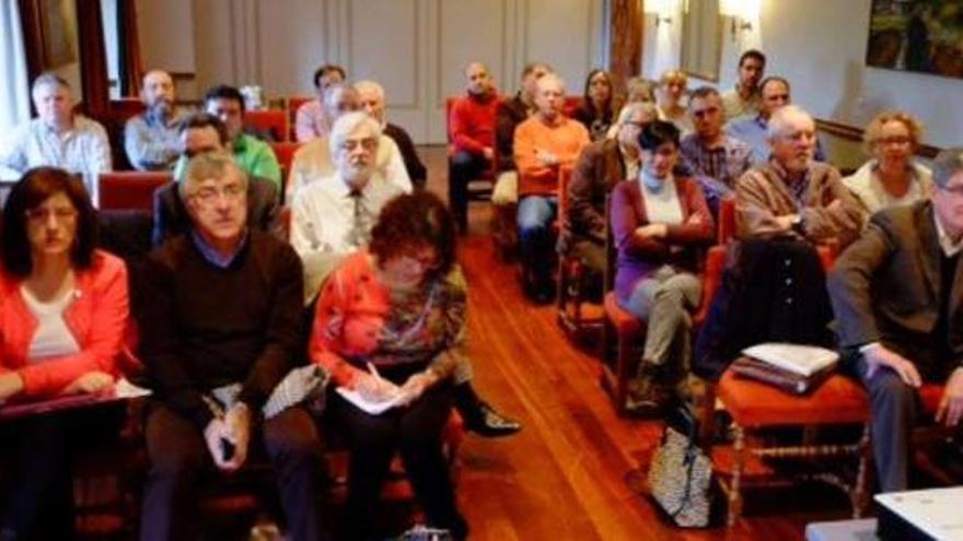 Asistentes a las jornadas sobre el corredor León-Braganza celebrada ayer en León.