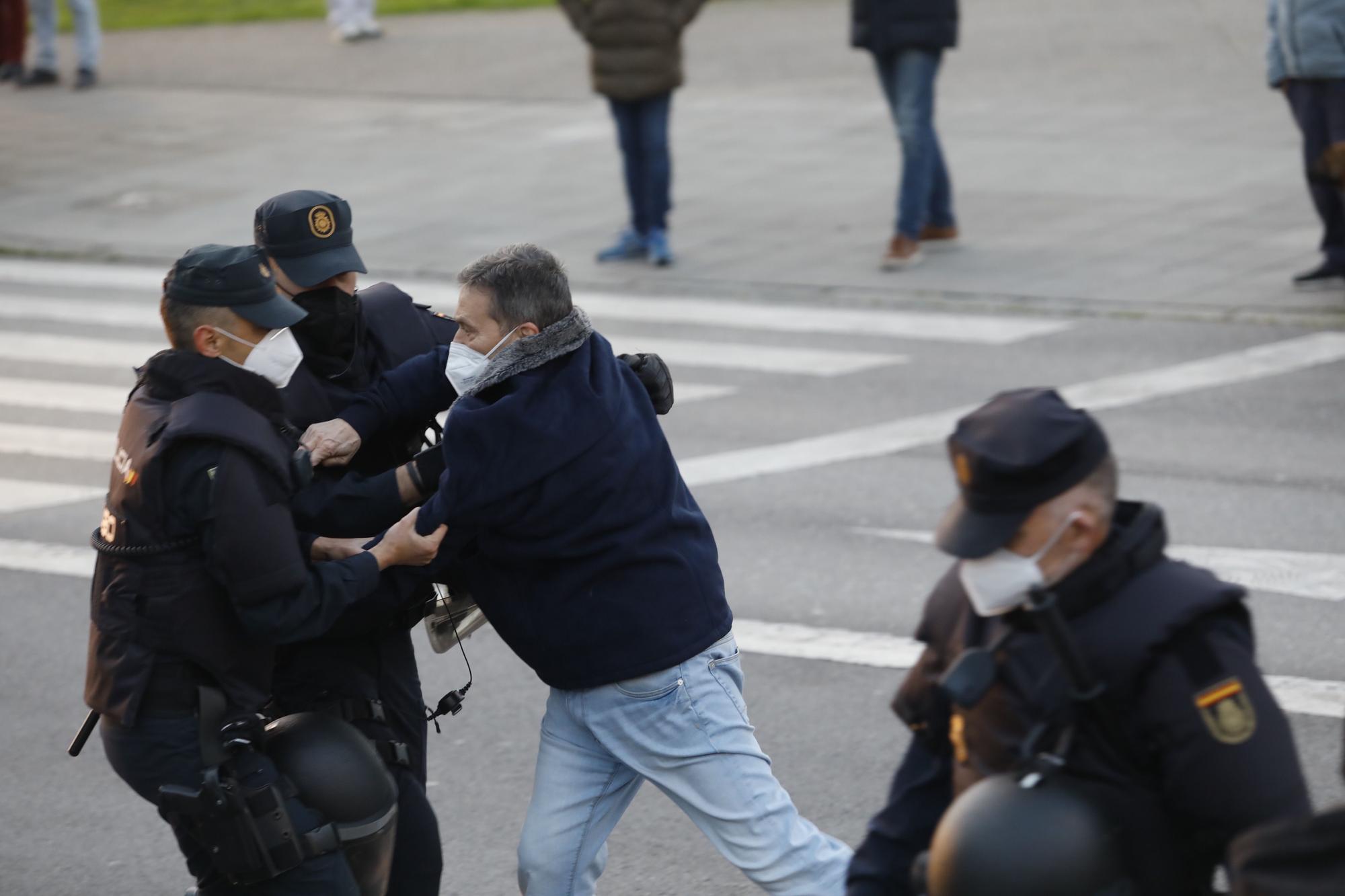 Nueva concentración de apoyo a Pablo Hasel en Gijón