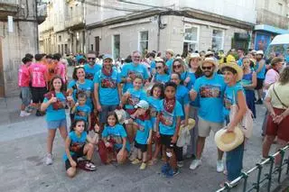 La Fiesta de las Camisetas colorea O Carballiño antes del día grande del pulpo