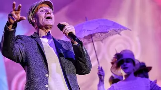 Luis Morera recupera su guitarra