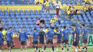 La UD Las Palmas busca reaccionar con la enfermería llena