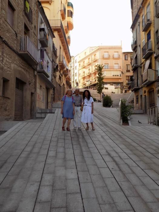 Els veïns del Centre Històric de Manresa no veuen funcional la nova Baixada dels Drets