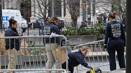 Un hombre muere tras quemarse a lo bonzo frente al tribunal de Nueva York donde se juzga a Trump