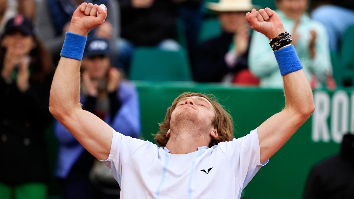 Rublev, emocionado en Montecarlo