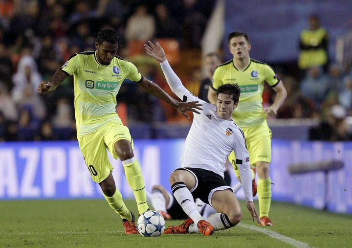 Imágenes del partido entre el Valencia y el Gent en Mestalla