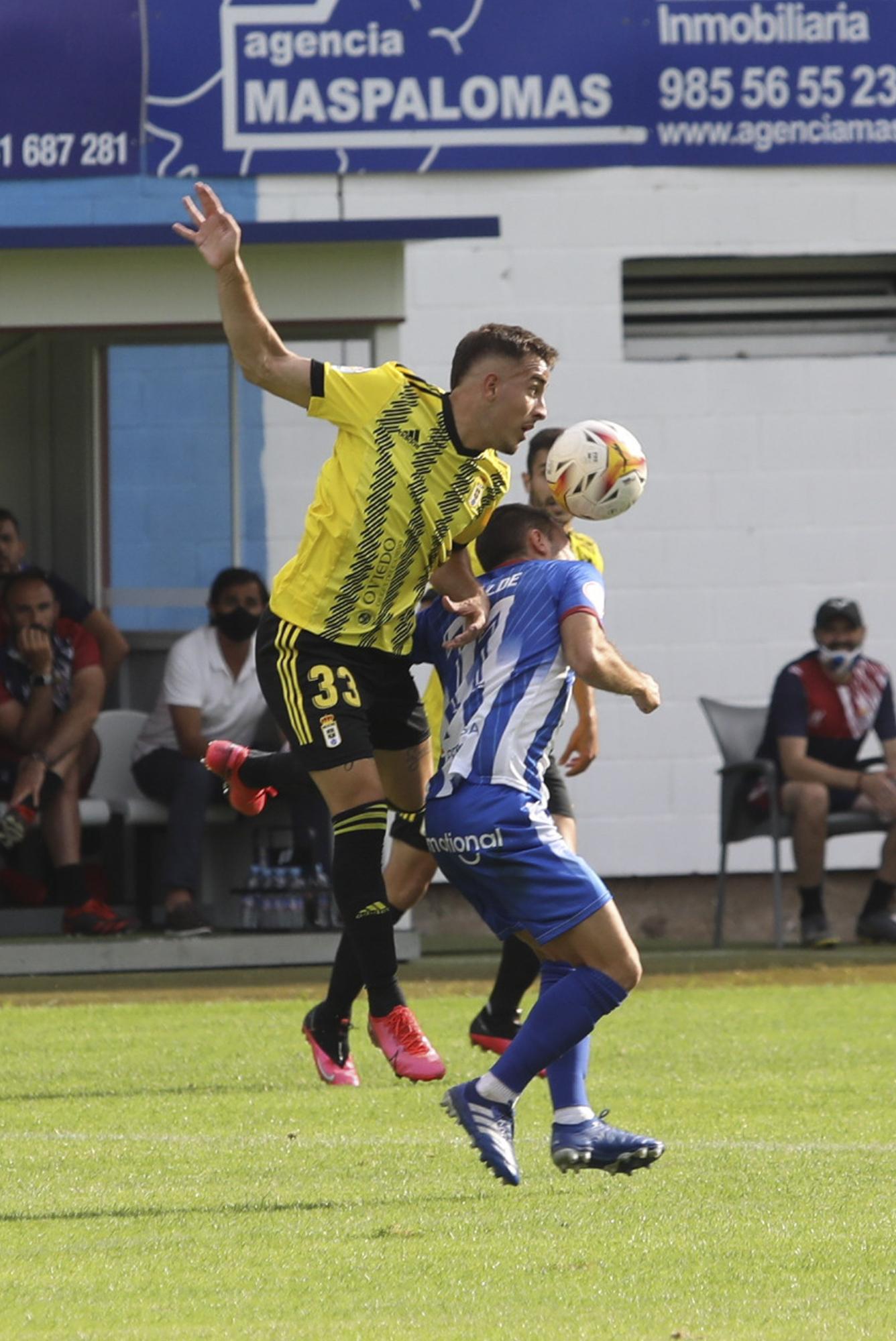 Las imágenes del partido del Oviedo contra el Avilés