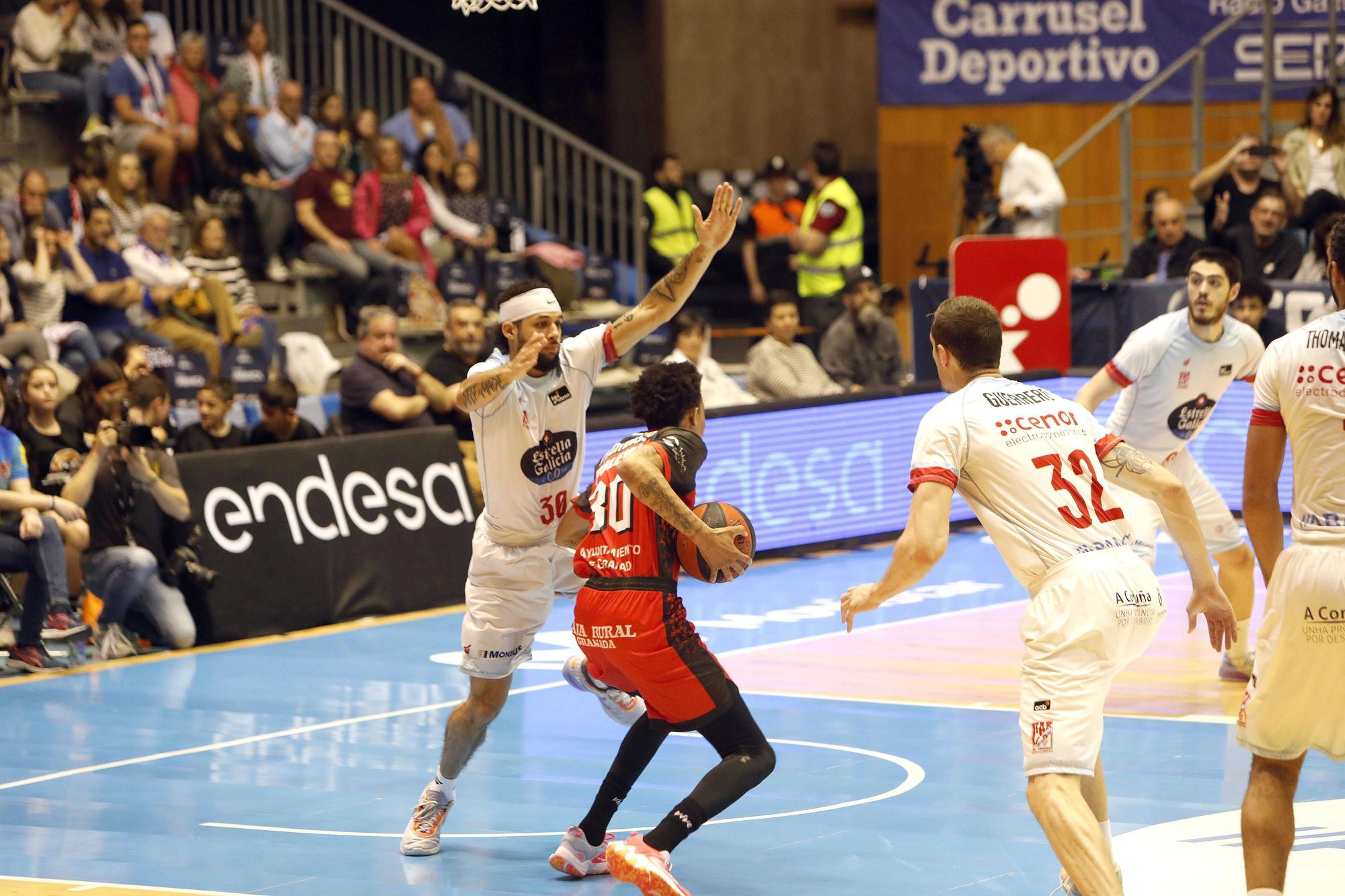 Monbus Obradoiro - Covirán Granada: las imágenes del partido