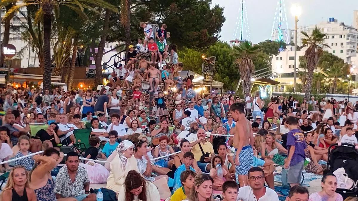Magaluf weiht neue Promenade mit spektakulärer Drohnenshow ein