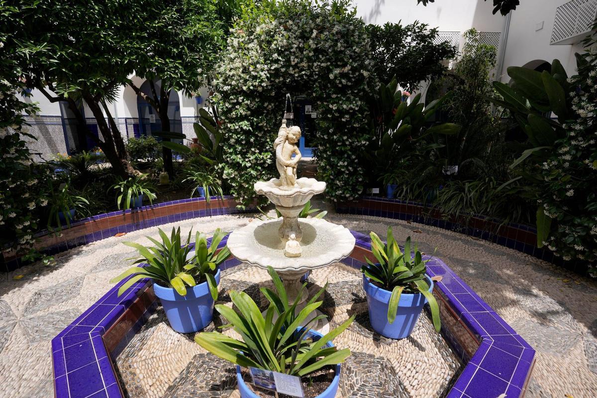 El patio de la Subdelegación de Defensa en Córdoba abre a las visitas, fuera de concurso