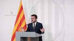 El presidente de la Generalitat de Catalunya, Pere Aragonès, interviene durante una rueda de prensa tras el Consell Executiu, en el Palau de la Generalitat, a 11 de abril de 2023, en Barcelona, Catalunya (España)