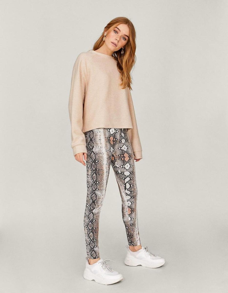 Leggings estampados de Stradivarius (Precio: 5,99 euros)