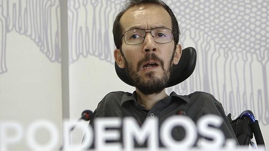 Echenique asegura que la dimisión llega &quot;demasiado tarde&quot; y &quot;no soluciona nada&quot;