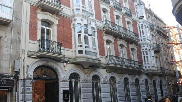 Edificio de las oficinas municipales de Michelena 30.  | // R.V.