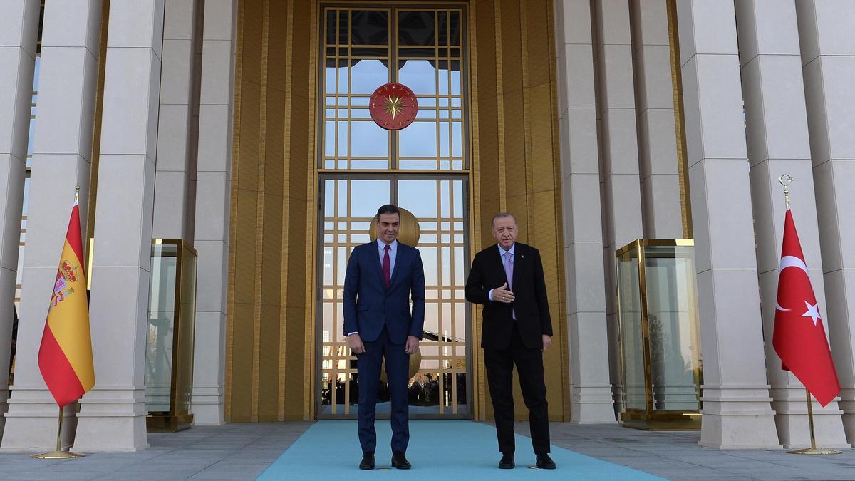 Spanish Prime Minister Pedro Sanchez visits Turkey