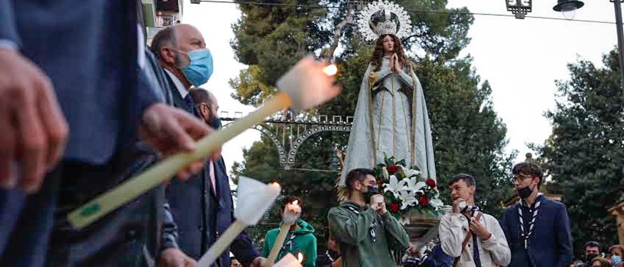 Alcoi vive la procesión de Els Xiulets