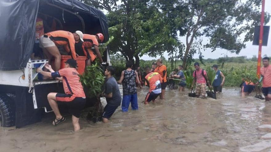 Efectos de la tormenta Ma On en Filipinas.