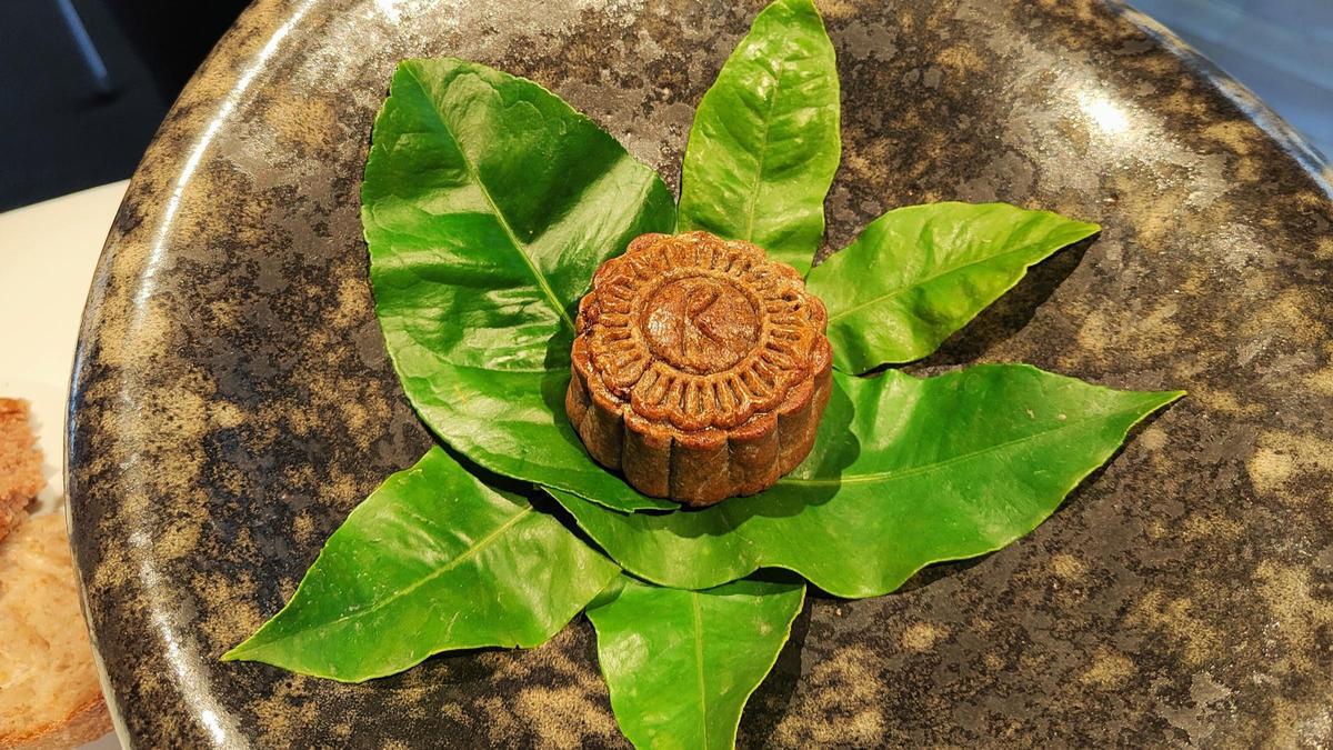 La tarta de liebre basada en el 'mooncake' de El Celler de Can Roca.