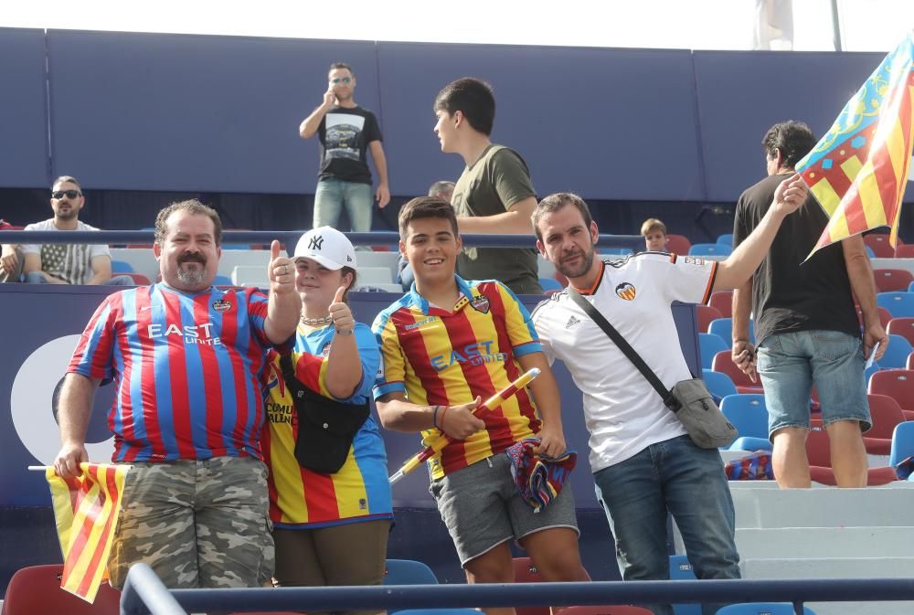 Así vive el Derbi la afición del Levante UD