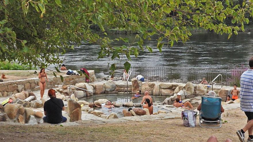 El Concello está al tanto de que hay usuarios en las pozas precintadas y ya ha impuesto alguna sanción - Vimarsana News