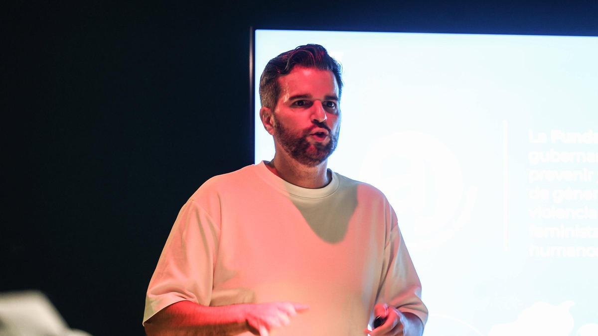 Vicente Balbastre durante la charla en el hotel The Standard.