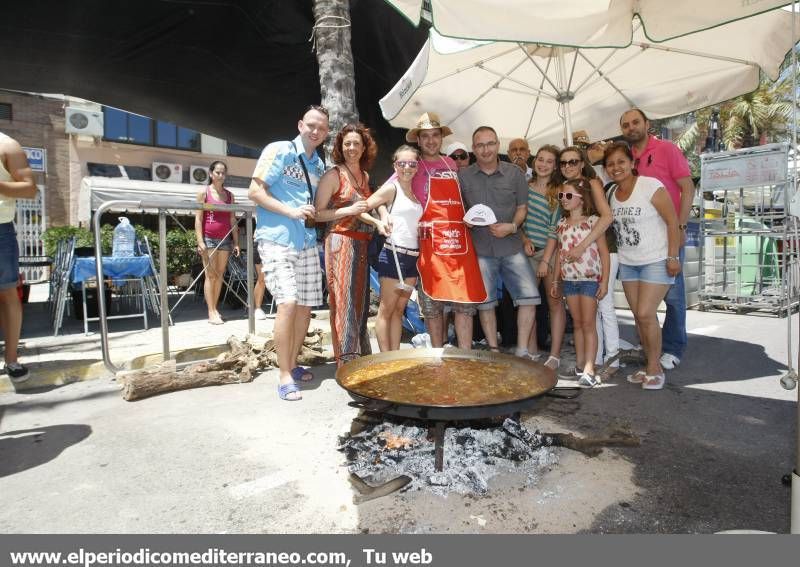 GALERÍA DE FOTOS - Día de las paellas en El Grao