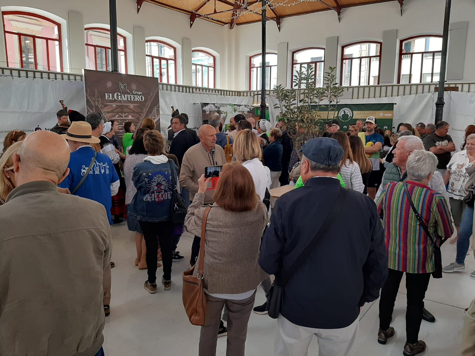 Villaviciosa abre el Festival de la Manzana: la primera mañana de actividades, en imágenes