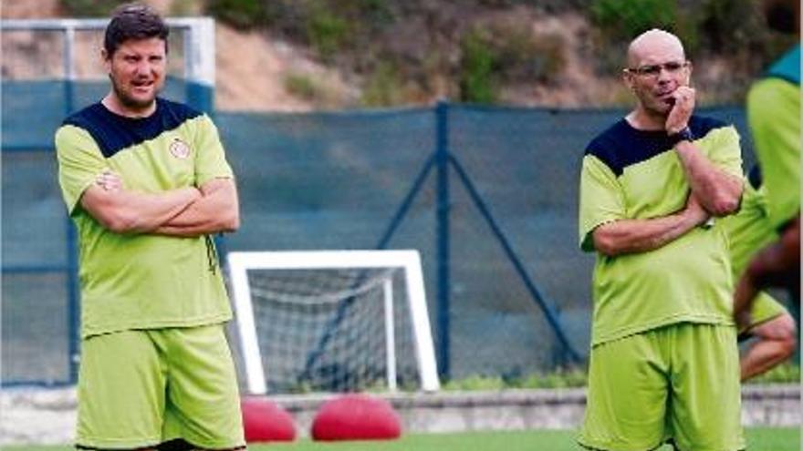 Ricardo Rodríguez i Miquel Ángel Muñoz esperen que el club concreti aviat les noves incorporacions.