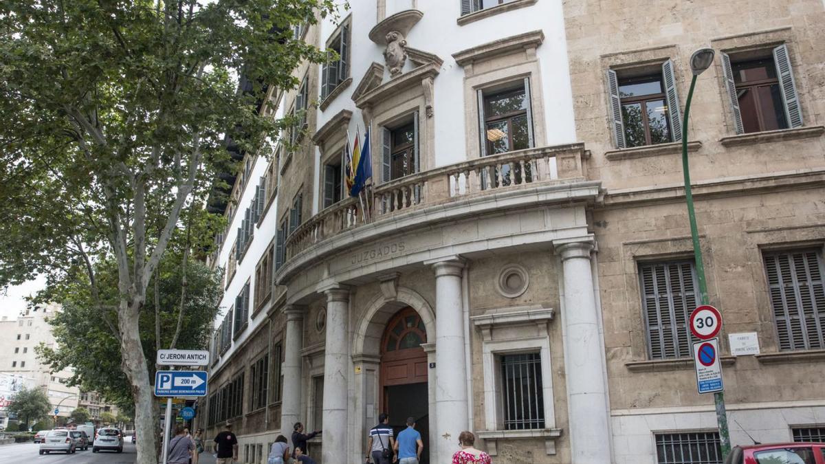 Entrada principal de los Juzgados de Vía Alemania en Palma.