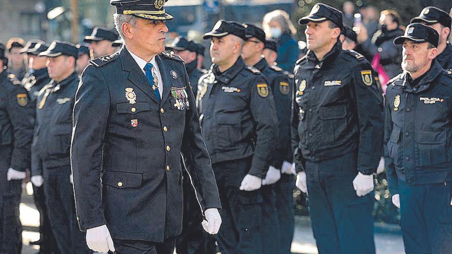 La Policía Nacional, &quot;Asturiana del mes&quot; por sus 200 años y su trabajo en favor de la seguridad