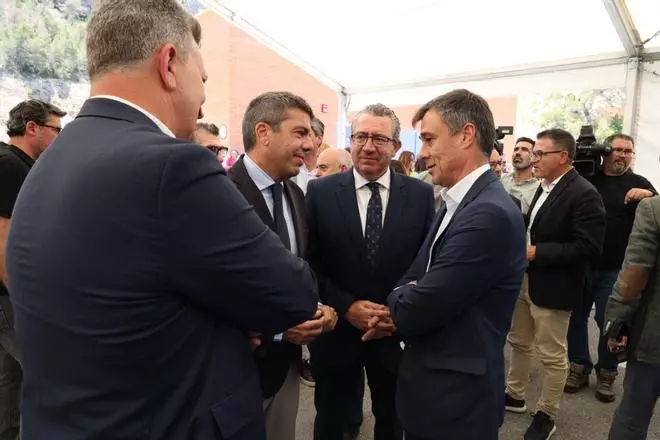 Visita de Carlos Mazón a Benidorm con motivo de la charla sobre las mejoras en la estación de bombeo y la depuradora
