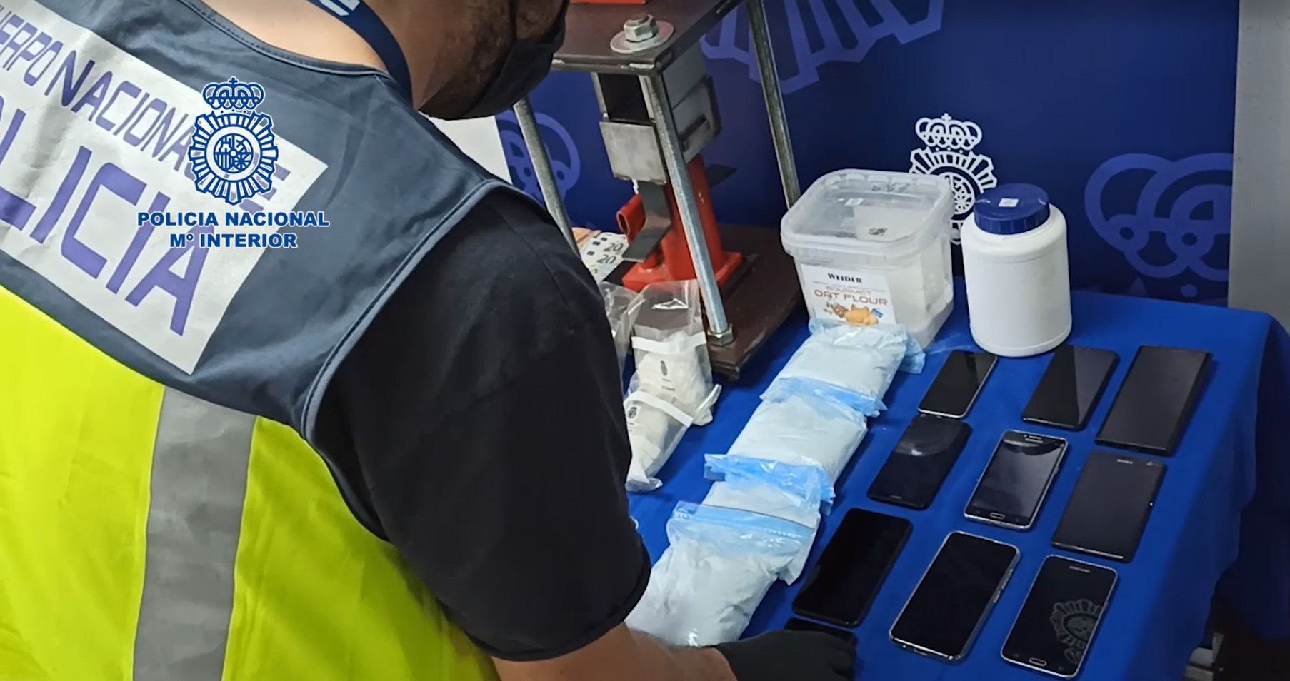 La Policía Nacional desarticula una organización criminal dedicada a la venta de cocaína y cristal