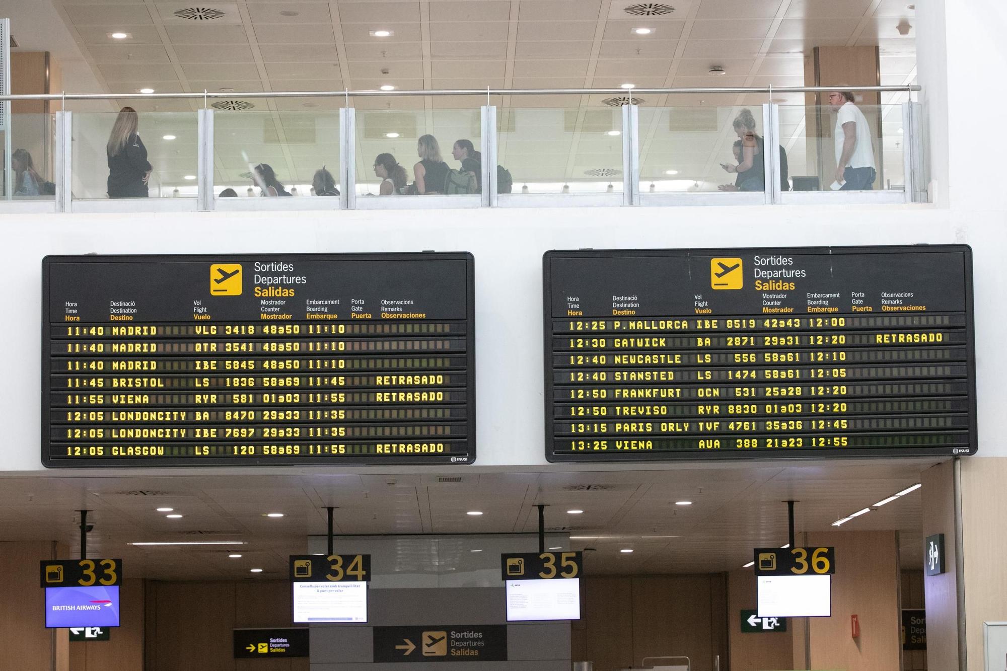 Domingo de resaca en el aeropuerto de Ibiza tras el caos aéreo