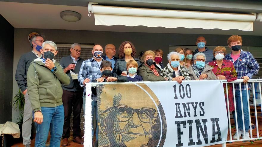 Fina Cuevas, una centenaria feliz en Castelló