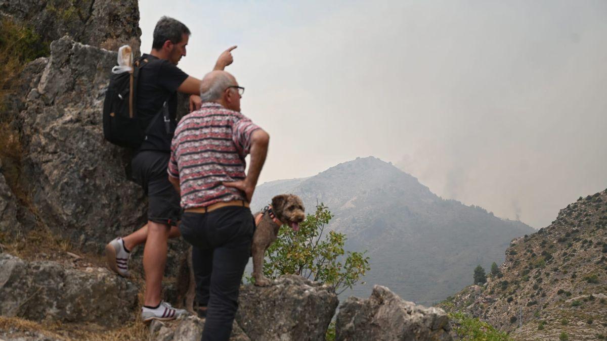 Incendio en Bejís: &quot;Se quema lo más bonito que tenemos. Estamos rotos&quot;