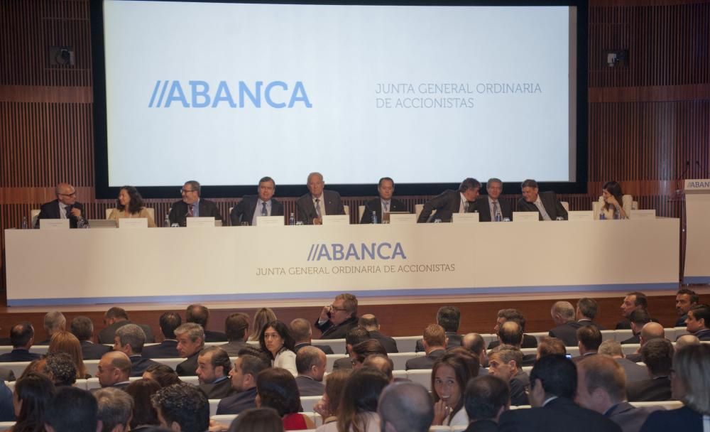 Junta de Abanca: Escotet releva a Etcheverría