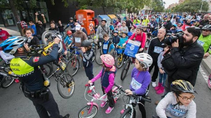 Alicante ampliará en 2017 el «Ciclobarrio» a 10 zonas