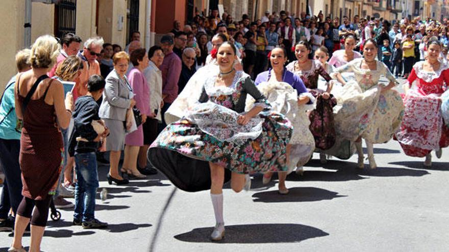 El Poble Nou de Benitatxell vive intensamente sus fiestas en la calle