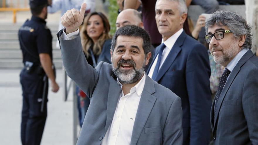 Un preso acuchilla a otro en presencia de Jordi Sànchez