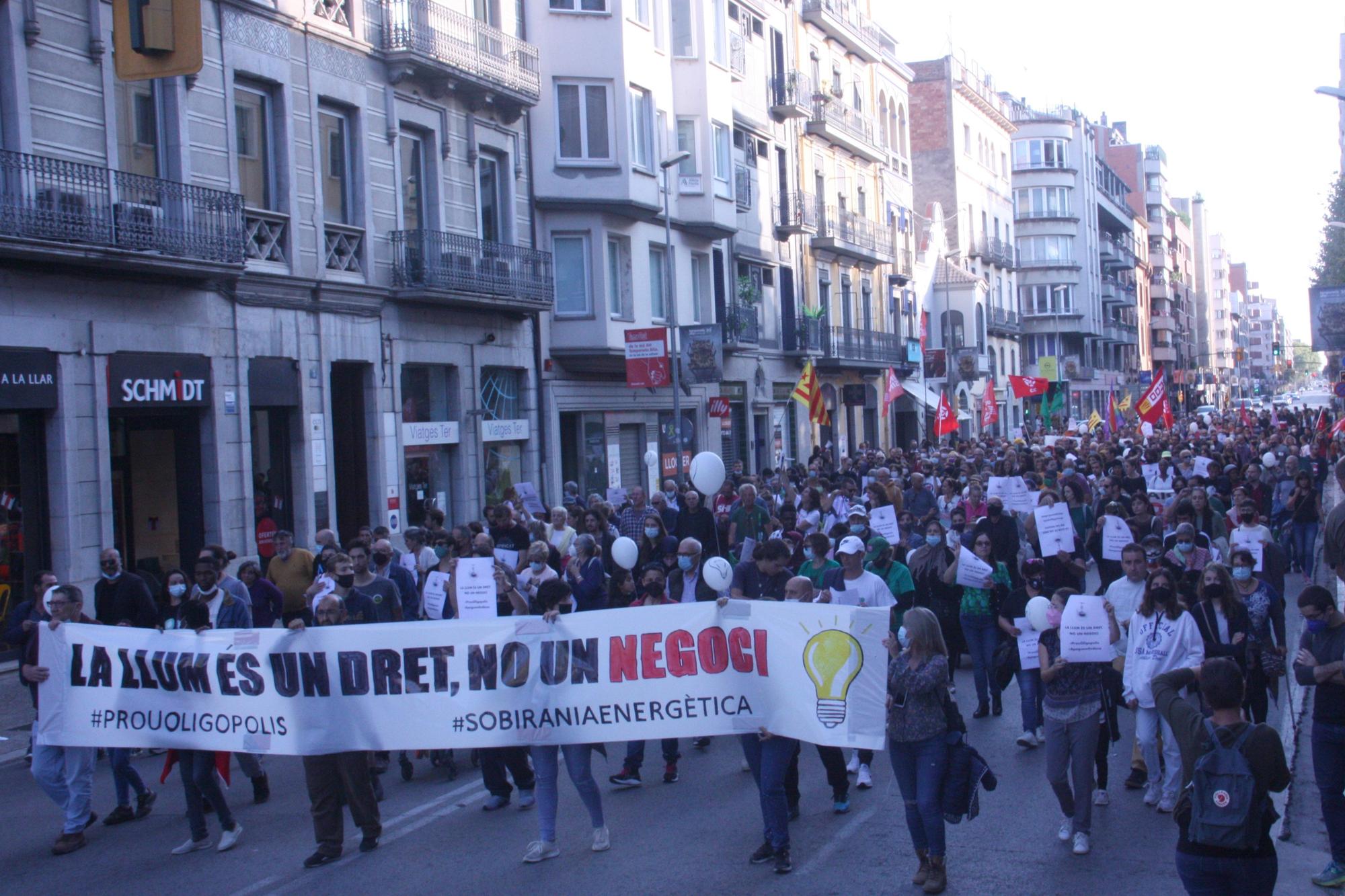 Protesten a Girona contra el model energètic