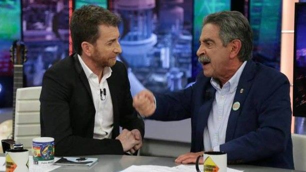 Pablo Motos y Miguel Ángel Revilla, en 'El hormiguero'