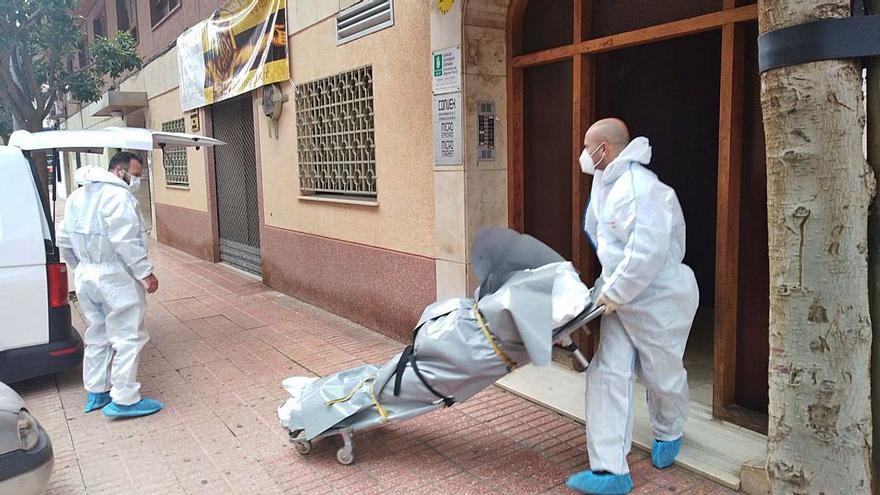 Hallan asesinado y atado de pies y manos a un hombre en Valencia