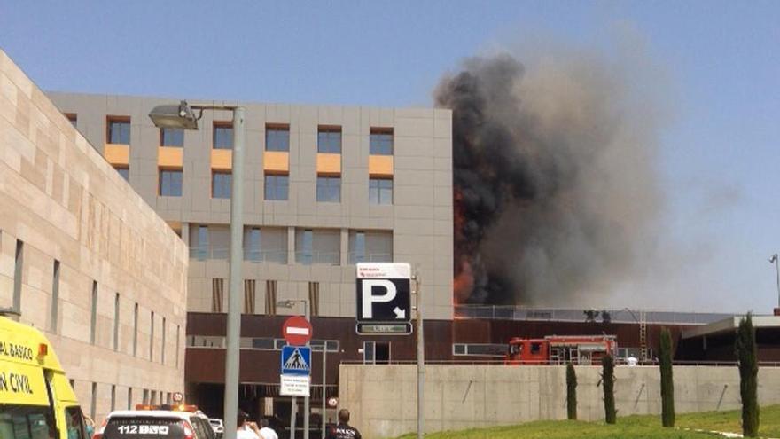El fuego ha afectado a la planta de cardiología del hospital