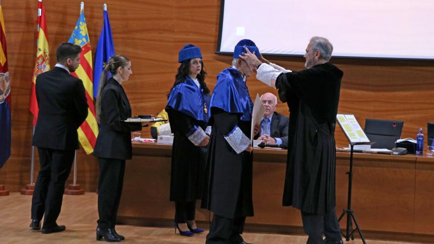 Fred Wudl, honoris causa por la UMH: &quot;Los proyectos que dan resultados predichos dan cierta satisfacción, pero los inesperados dan regocijo&quot;