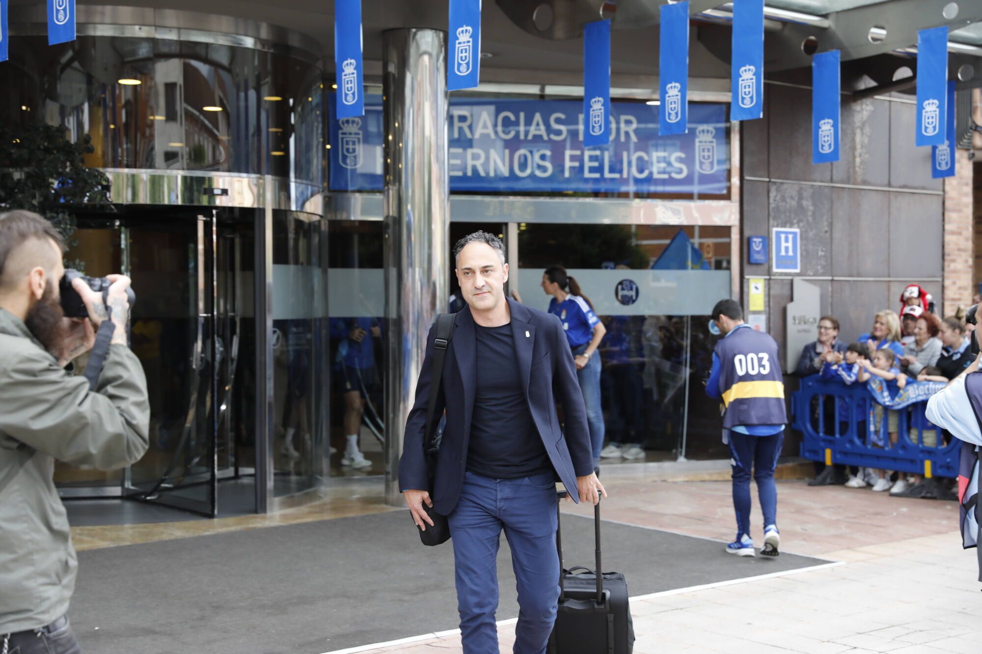 Así fue el recibimiento de la afición al Real Oviedo y toda la previa del último partido de la temporada