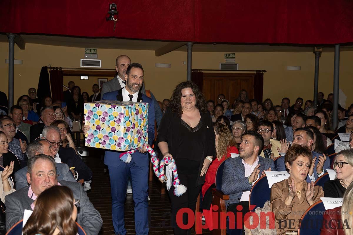 Presentación de las Amazonas del Bando de los Caballos del Vino de Caravaca