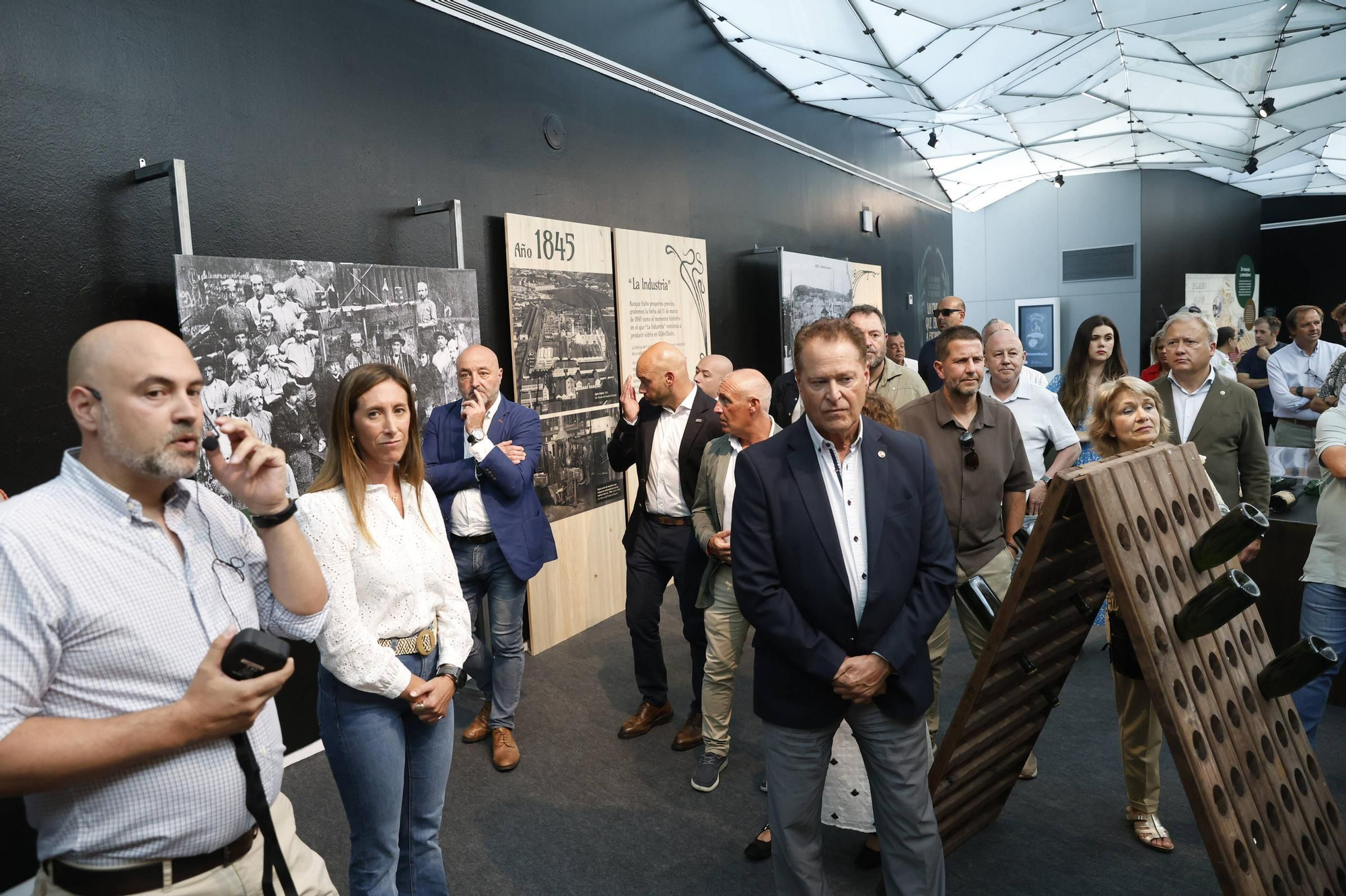 Gijón escancia su historia sidrera en la Feria de Muestras: así es el stand del Ayuntamiento (en imágenes)